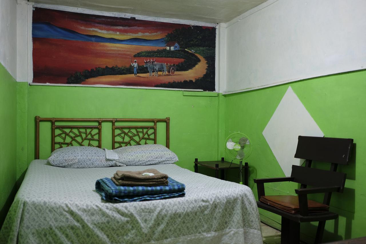 Hostal Del Este Santa Fe San José Dış mekan fotoğraf